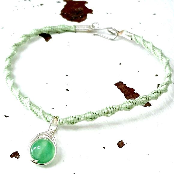 Aventurine Macrame Crystal Charm Bracelet, Dainty Boho Chic Pastel - Picture 2 of 4